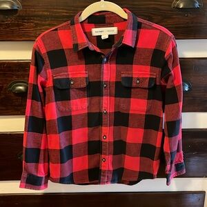 Old Navy red & black plaid long sleeve flannel button down shirt
